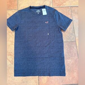 Hollister Men's Heathered Navy Tee